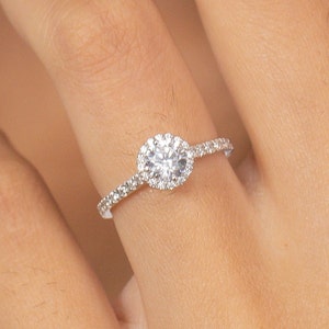 0,50 ct Diamond Halo verlovingsring, vintage stijl ring, bruidsring, jubileumring cadeau voor haar