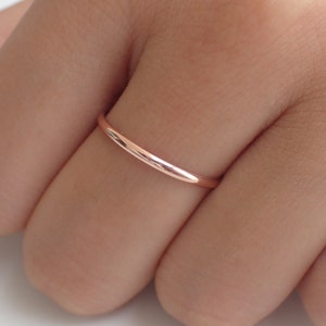 1.8mm Simple Thin Plain Wedding Band, 14k Solid Gold Smooth Plain Band, Thin Dainty Band, Stackable Gold Band