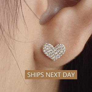 Heart Stud Earrings / Diamonds Heart Earrings / Crystal Heart Tragus / Cartilage Stud / Earrings for Women