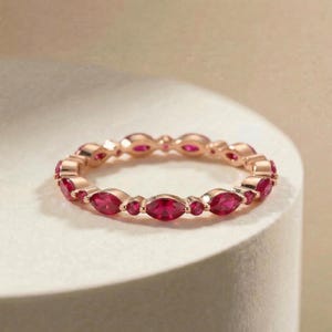 Fijne robijngouden stapelring | Marquise & ronde natuurlijke robijn Eternity-band | Sierlijk edelsteenverjaardagscadeau voor haar | Geboortesteen juli afbeelding 7