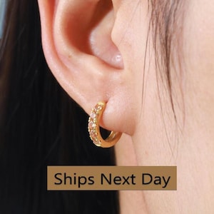Five Stones Citrine Hoop Earring, November Birthstone Gifts, Huggie Hoops, Minimal Hoop Earring, Holiday Gift for Her