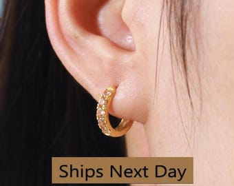 Five Stones Citrine Hoop Earring, November Birthstone Gifts, Huggie Hoops, Minimal Hoop Earring, Holiday Gift for Her