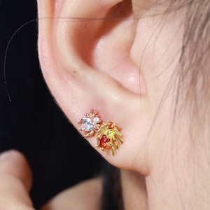 Diamond Spider Stud Earrings, Gothic Halloween Spider Stud Earrings, Spider shape Earnings, Realistic Insect Earrings, Halloween Earrings