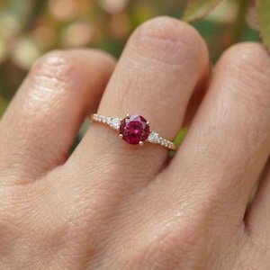 Three Stone Ruby Travel Ring, Oval Cut Engagement Ring, Dainty Promise Ring, Bridal Ring, July Birthstone Gift for Her