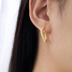 Delicate Diamond Hoop Earrings, Chunky Dangle Huggie Hoops, Perfect Gift for Women, Huggie Hoop Earrings Gift for Her