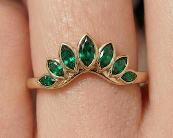 Emerald Marquise Curved Wedding Band | Dainty Gold Stacking Ring | Unique Tiara Crown Ring | May Birthstone Anniversary Gift for Her