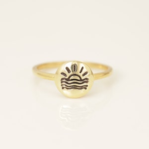 Sun Ring, Minimalist Sun Ring, Sun Disc Ring, Sunshine Jewelry Gift for Her, Stackable her and Him Jewelry