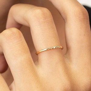 Five Stones Single Prong Citrine Wedding Band, November Birthstone Ring, Classic Wedding Ring for Women, Dainty Stacking Ring