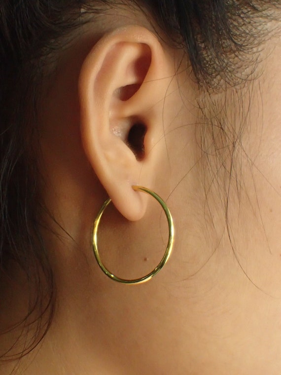 Lightweight cheap hoop earrings