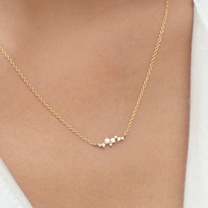 Cluster Necklace Gift for Women / Minimalist Layering Necklace / Necklace Gift for Her