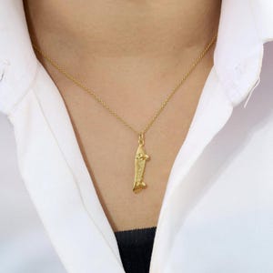 Collier pendentif breloque skateboard, bijoux délicats minimalistes de skateboard, collier breloque skateboard, pendentif sport, cadeau pour lui
