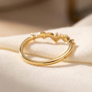 Vintage Moissanite Wedding Ring, Unique Curved Band, Vintage Anniversary Ring Gift for Women image 5