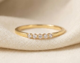 Five Stones Moissanite Wedding Band, Single Prong Wedding Ring, April Birthstone Ring, Dainty Stacking Ring, Minimalist Band