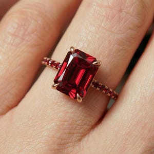 Emerald Cut Garnet Birthstone Ring for Mom – Push Present – 14K Gold January Travel Ring