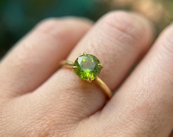 2.0 CT Peridot Solitaire Engagement Ring, Wedding Ring for Women, Anniversary Gift, August Birthstone Rings