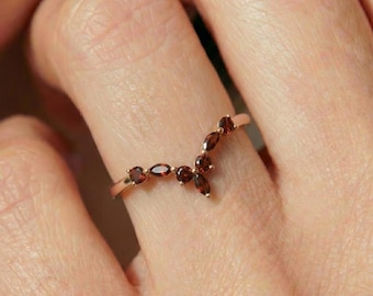 Delicate Garnet Chevron Ring | Marquise & Round Garnet Stacking Band | January Birthstone Wedding Ring | Dainty Gemstone Promise Ring