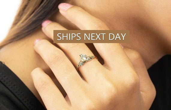 Skull Claddagh Ring, Skull Wedding ring, Skeleton Simple Ring, Gothic Jewelry, Halloween Ring