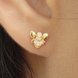 Bee Lover Earrings Gift / Surprise Gift for Her / Honey Bee Earrings / Delicate Small Pair of Earrings / September Birthstones