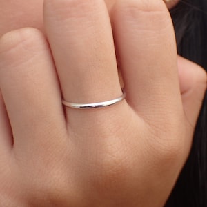 1.8mm Simple Thin Plain Wedding Band, 14k Solid Gold Smooth Plain Band, Thin Dainty Band, Stackable Gold Band image 5