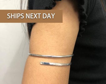 Minimalist Simple Arm Band / Upper Arm Cuff / Thin Arm Band / Upper Arm Jewelry / Arm Bracelet / Christmas Gift for Her