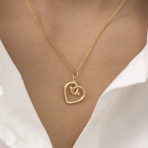 Minimalist Heart Necklace, Heart Pendant Necklace Gift for Her, Gift for Girlfriend, Gift for Wife, Gift for Sister