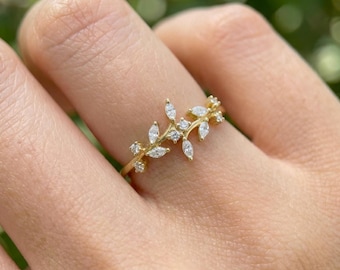 Leaf Diamond Wedding Band, Nature Inspired Wedding Ring, Leaf Inspired Band, Leaf Branch Ring, Leaf Rings For Women