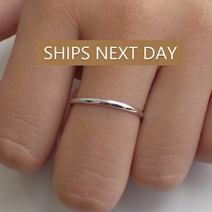 1.5mm Simple Thin Plain Wedding Band, Smooth Plain Band, Thin Dainty Band, Half Dome Band, In Stock