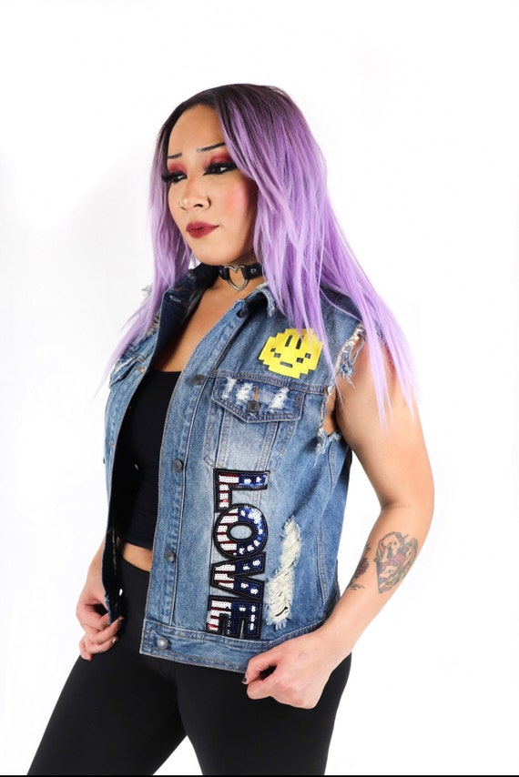 Vinatge patched denim/jean vest L
