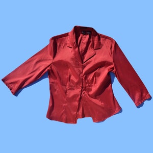 Camicia elegante abbottonata rossa anni 2000