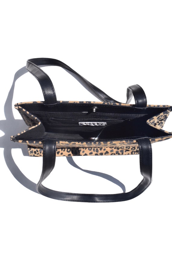 Late 90s Early 2000s Leopard Printed Shoulder Bag - image 7