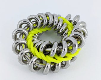 Der Vortex XL Fidget, ein kaleidoskopisches Stress Relief Schreibtisch Stim Spielzeug von Floppy Links Fidgets