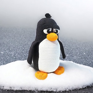 Crochet pattern Pablo the penguin XXL