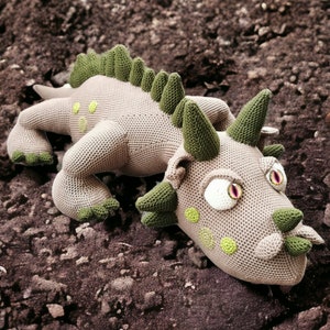 Darko the earthdragon XXL (crochet pattern german and english)