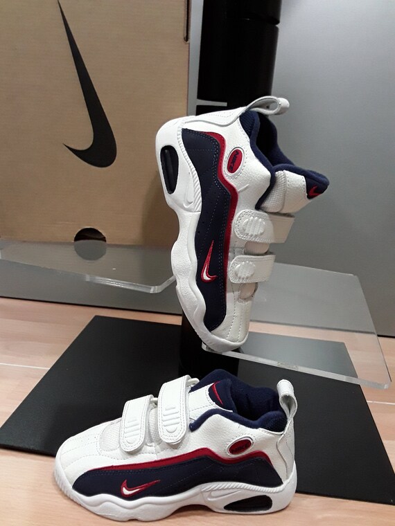 1990 nike basketball shoes