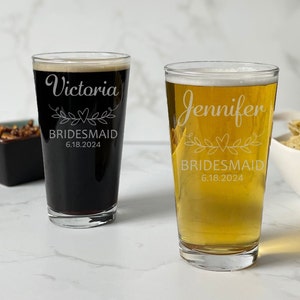 Engraved Bridal Party Glass, Personalized Bridesmaid Gift, Beer Glass for Women, Maid of Honor Gift, Bridal Favor, Glasses for Bridesmaid