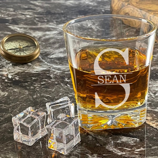 Whiskey Glass - Bourbon Glass - Engraved Whiskey Glass - Etched Whiskey Glass - Groomsman Glass - Whisky Gift - Whiskey Drinking Glasses