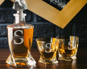 Twisted Whiskey Decanter Set: Personalized Bourbon Gift, Engraved Glasses