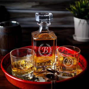 Engraved Decanter, Custom Decanter, Engraved Decanter Set, Gifts for Best Man, Whiskey Gift, Whiskey Set, Birthday Gifts, Bourbon Gifts