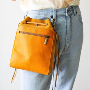 Gürteltasche aus Leder, Gürteltasche aus Leder, Hüfttasche, Crossbody-tasche, Ledergürteltasche, Geschenk für den besten Freund