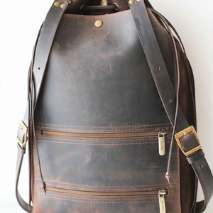 Men's Leather Backpack, Brown Leather Backpack, Laptop Backpack for Men and Women, Leather Rucksack, Minimalist Backpack 画像 2