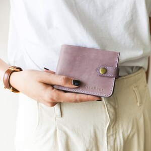 small leather wallet womens