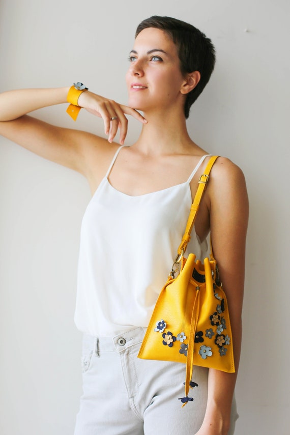 Small Leather Handbag Leather Shoulder Bag Yellow Bucket 