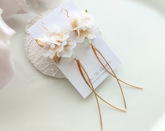 Bruiloftsbloem oorbellen, zijden bloem oorbellen, bruiloftsbloem sieraden, bloemen oorbellen, boho bruiloft sieraden