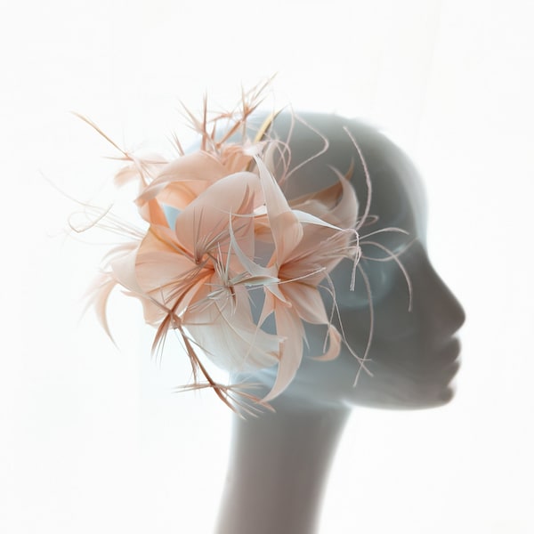 Bibi mariage, bibi de cérémonie,  bibi rose, bibi  chapeau rose, bibi de mariage rose, bibi chapeau invité, bibi mariage plumes