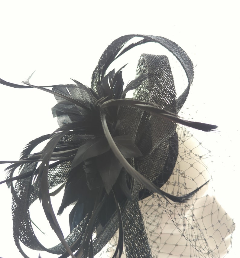 Bibi mariage noir plumes, bibi plumes noir, accessoires des cheveux mariage noir, petit chapeaux mariage, mini chapeaux cérémonie plumes image 8