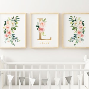 conjunto de nome personalizado floral, conjunto de impressão de nome de meninas, arte de monograma de meninas, arte de parede de berçário de meninas, letra dourada, carta floral, conjunto de berçário personalizado