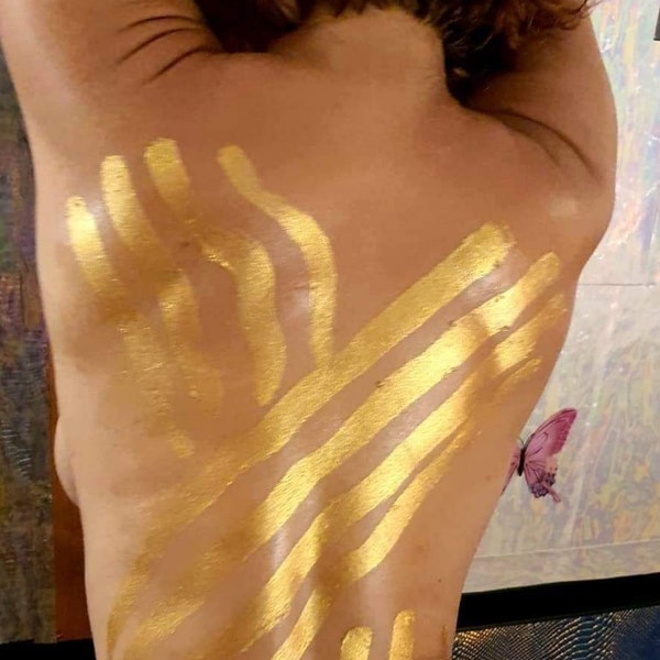 GOLD BODY SHIMMER | Golden Sparkle Paint | Eye Shadow Illuminator Body Shimmer | Glamour Body Oil | Gold Sparkle Makeup Highlighter