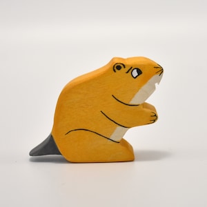 Wooden Beaver Figurine: Waldorf Sycamore Maple Toy