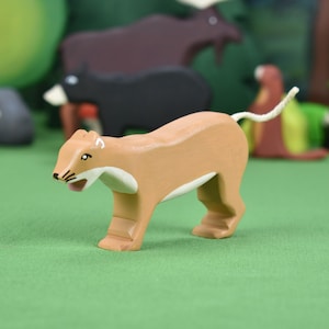 Animaux d'Amérique du Nord Jouets en bois Waldorf Décor de pépinière boisée Jouets pour enfants bio Jouets en bois faits à la main Jouets Waldorf Mountain Lion