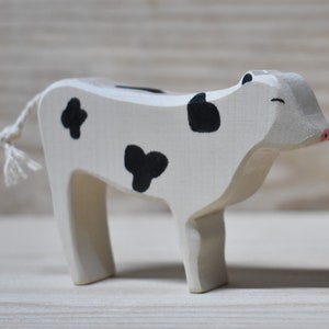 Figura de ternero de madera: Animal de juguete Waldorf de arce